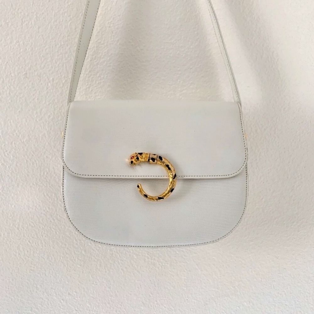 Vintage White Purse With Gold Leopard Clasp